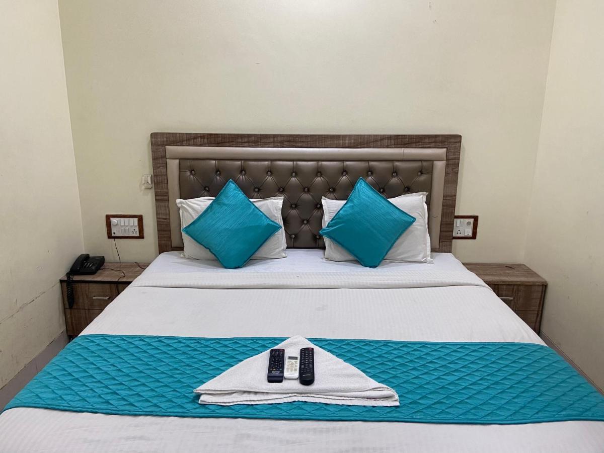 Hotel Apsara- Near J J Hospital Bombay Eksteriør billede
