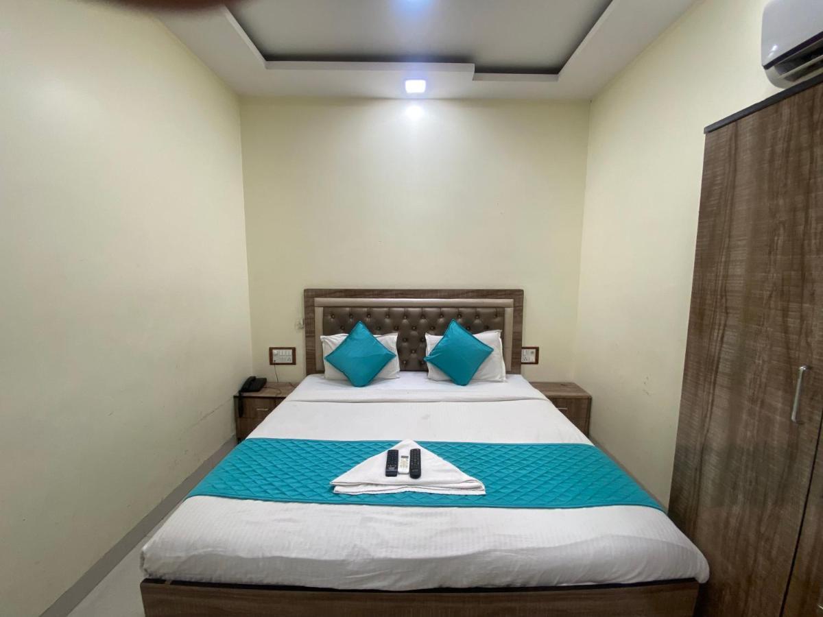 Hotel Apsara- Near J J Hospital Bombay Eksteriør billede
