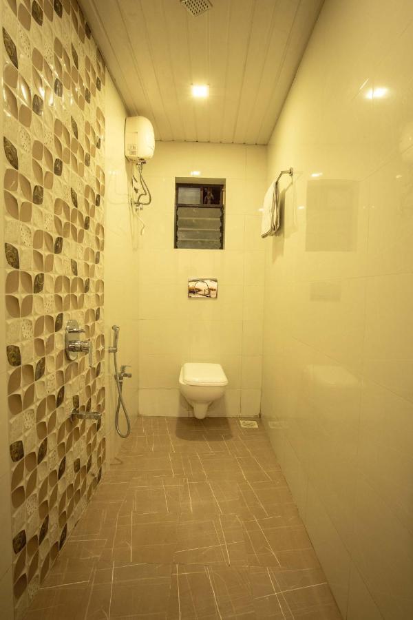 Hotel Apsara- Near J J Hospital Bombay Eksteriør billede