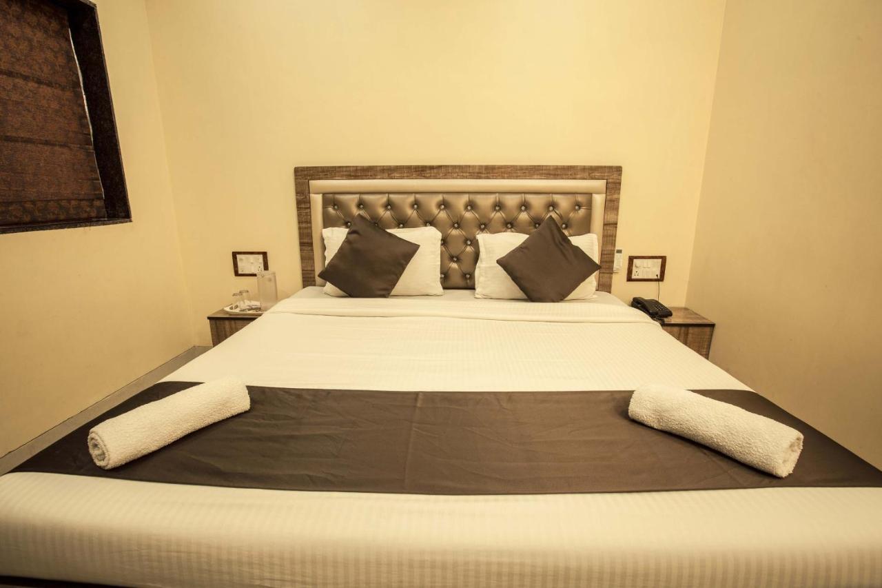 Hotel Apsara- Near J J Hospital Bombay Eksteriør billede